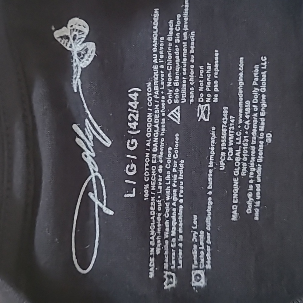 Dolly Parton T-Shirt Size LARGE - Picture 2 of 7